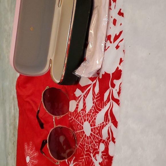 Kate Spade Sunglasses - Picture 3 of 10